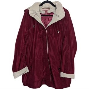 Tudor Court Burgundy Hooded Jacket XL 🍷✨